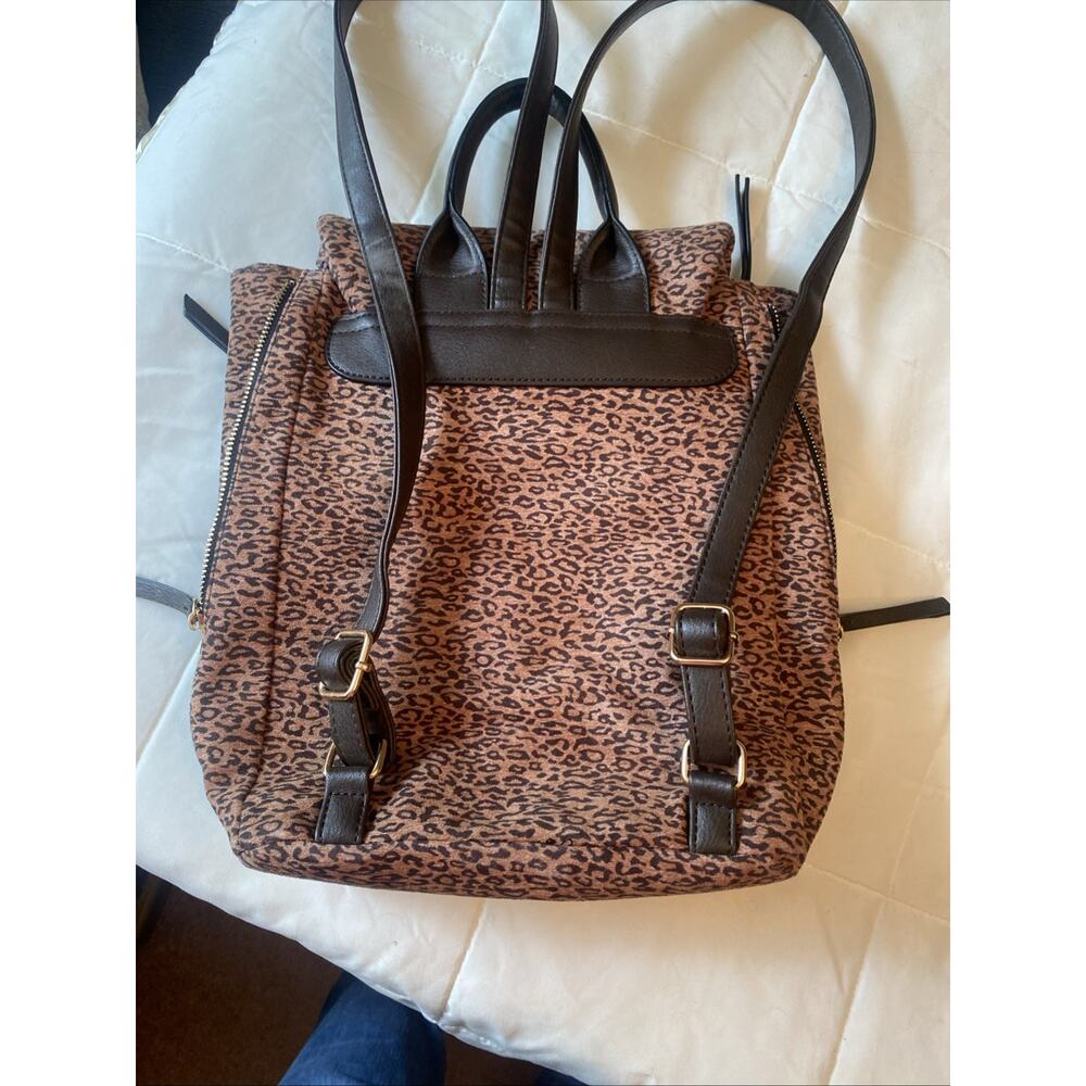 Violet Ray Leopard Print Backpack - Picture 7 of 9